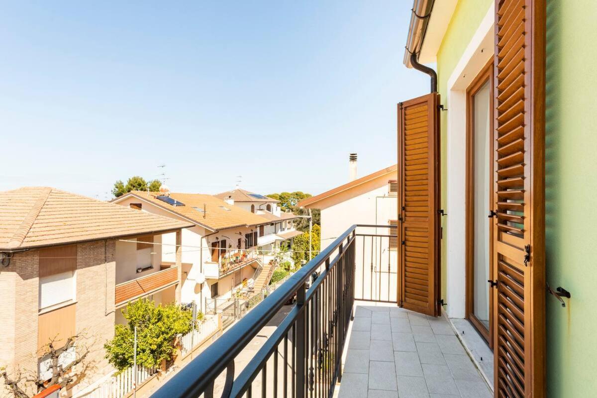 Apartamento Casa Lilly Porto SantʼElpidio Exterior foto